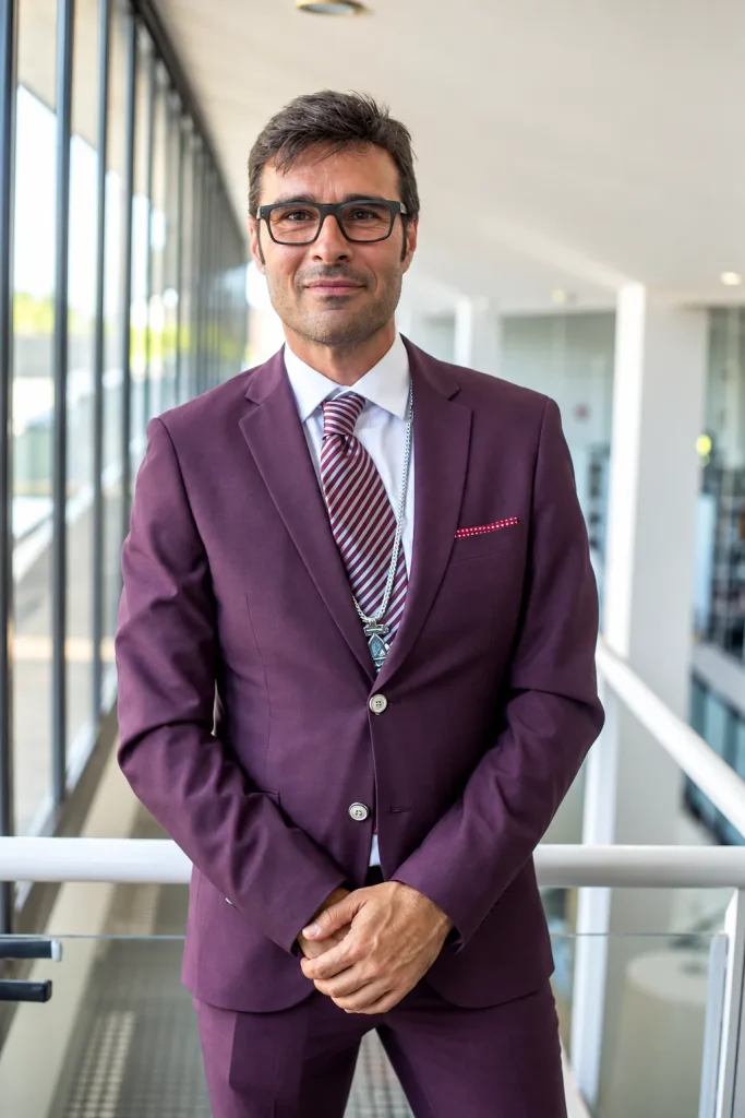 Rafa Navarro, alcalde de premià de mar - maresme dona